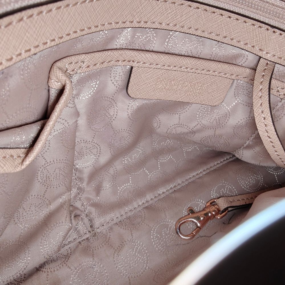 🐢 Michael Kors Cynthia Bag. Excellent Condition! - Picture 14 of 15